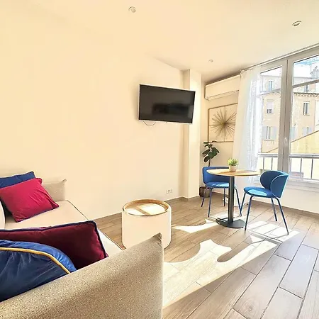 Apartmán Centre Cannes, A Pied